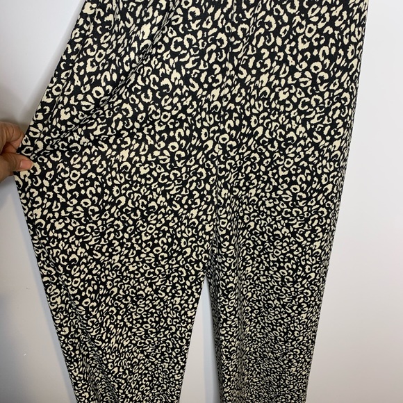 Leopard jumpsuit. - Picture 2 of 6